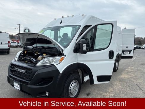 Used 2025 RAM ProMaster 2500 w/ Convenience Group FWD image 18
