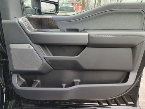 New 2026 Ford F350 Lariat w/ Black Appearance Package image 31