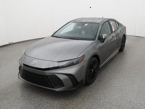 New 2026 Toyota Camry SE image 16