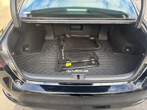 Used 2024 Lexus ES 350 w/ Premium Package image 38