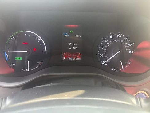 Used 2022 Toyota Sienna XLE image 13