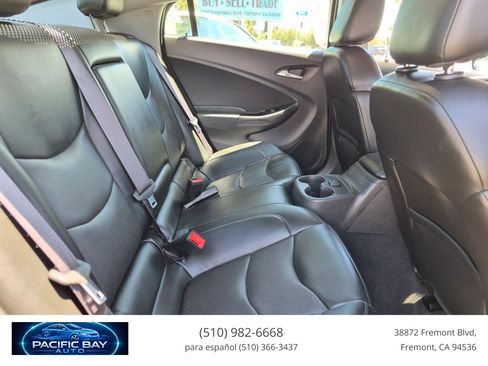 Used 2016 Chevrolet Volt LT w/ Comfort Package FWD image 16