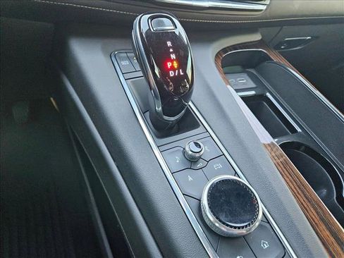 Used 2022 Cadillac Escalade ESV Premium Luxury image 12