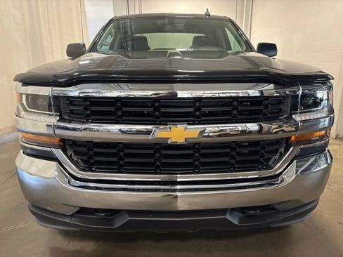 Used 2018 Chevrolet Silverado 1500 LT AWD/4WD image 2