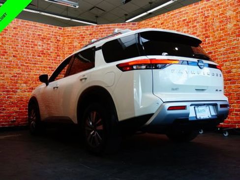Certified 2023 Nissan Pathfinder SL AWD/4WD image 5