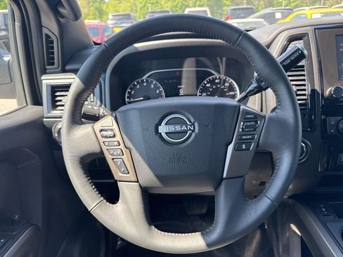 Used 2024 Nissan Titan SV w/ SV Bronze Edition Package image 13