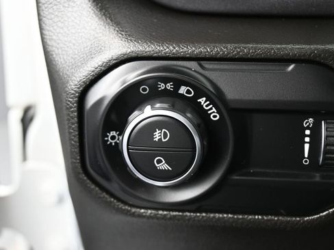 Used 2023 Jeep Gladiator Mojave image 32