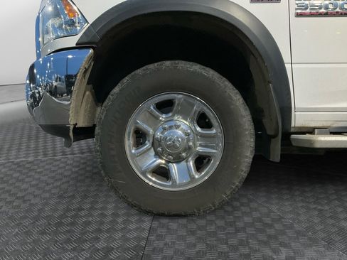 Used 2018 RAM 3500 Tradesman w/ Chrome Appearance Group image 14