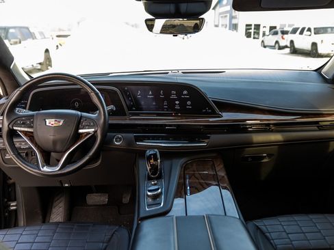 Used 2021 Cadillac Escalade Sport Platinum image 15