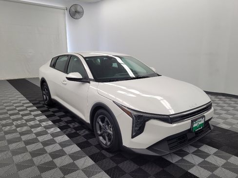 Used 2025 Kia K4 FWD image 13