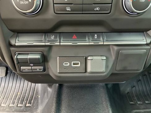 Used 2025 Chevrolet Silverado 2500 W/T AWD/4WD image 23