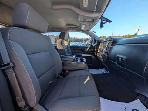 Used 2018 Chevrolet Silverado 1500 LT w/ All Star Edition image 44