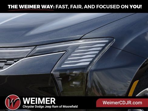 New 2027 Chrysler Pacifica Select AWD/4WD image 10