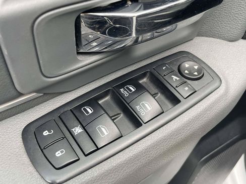 Used 2017 RAM 1500 Lone Star RWD image 15