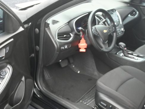 Used 2024 Chevrolet Malibu RS FWD image 10