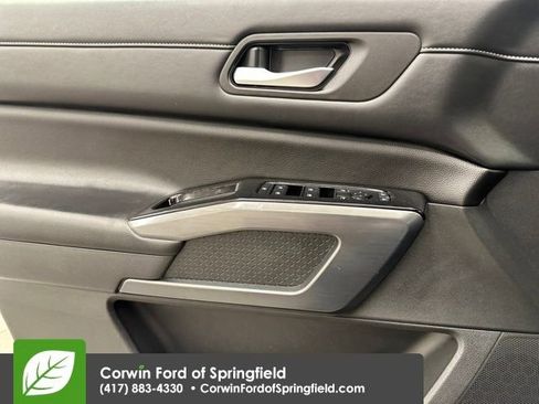 Used 2023 Nissan Pathfinder SL w/ SL Premium Package image 38