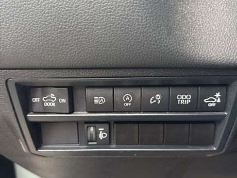 Used 2024 Toyota Tundra Limited image 21