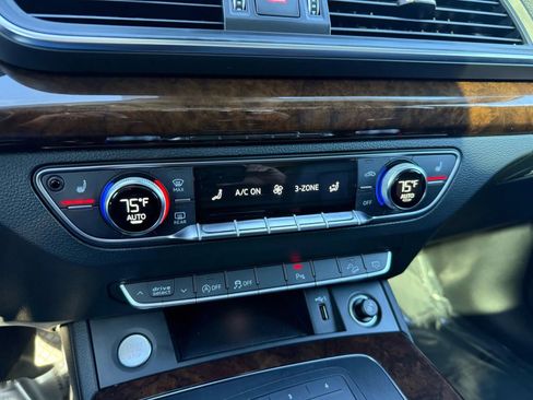 Used 2020 Audi Q5 2.0T Premium AWD/4WD image 19