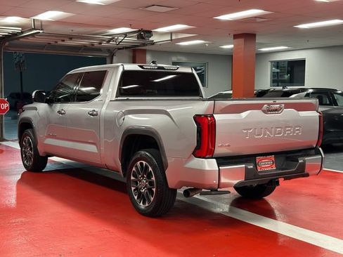 Used 2022 Toyota Tundra Limited w/ Power Package AWD/4WD image 5