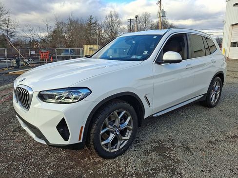 Used 2024 BMW X3 xDrive30i w/ Premium Package w/ZPA image 3