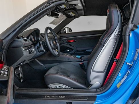 Certified 2024 Porsche 718 Boxster Spyder RS image 5