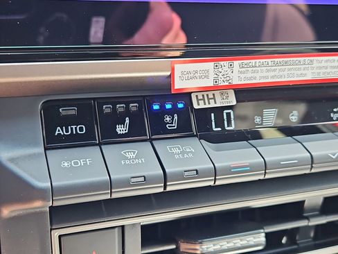 New 2026 Toyota Camry Hybrid AWD/4WD image 12