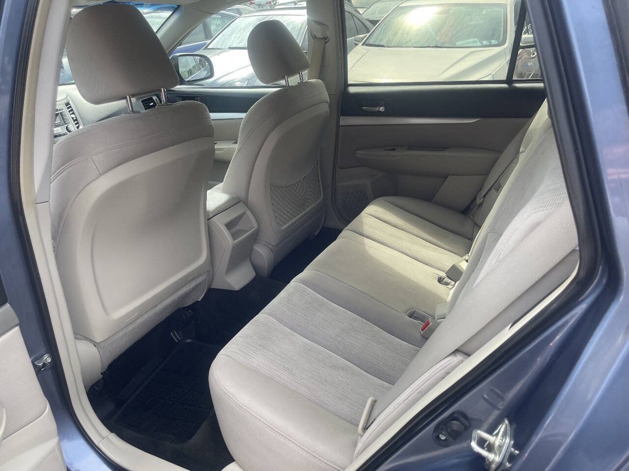 Used 2013 Subaru Outback 2.5i Premium AWD/4WD image 20