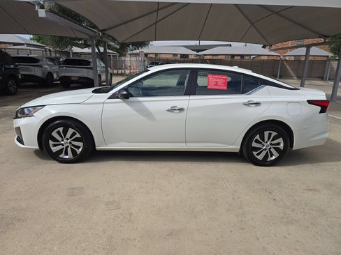 Certified 2025 Nissan Altima 2.5 S FWD image 6