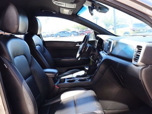 Used 2020 Kia Sportage S FWD image 34