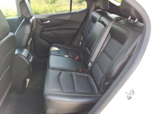 Used 2021 Chevrolet Equinox Premier FWD image 31