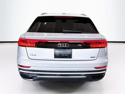 Used 2019 Audi Q8 Prestige w/ Adaptive Chassis Package AWD/4WD image 4