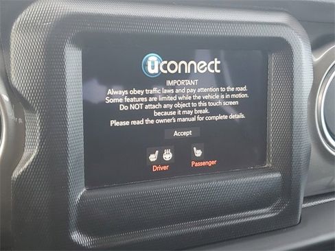 Used 2018 Jeep Wrangler Unlimited Sahara w/ LED Lighting Group image 18