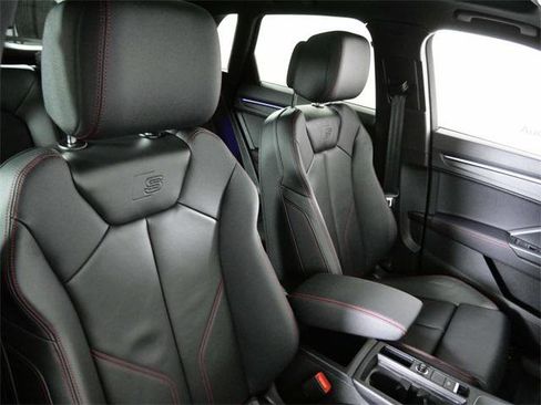 Used 2025 Audi Q3 2.0T Premium Plus w/ Premium Plus Package image 12