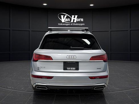Used 2023 Audi Q5 2.0T Premium w/ Convenience Package AWD/4WD image 6