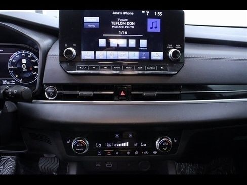 Used 2023 Mitsubishi Outlander SEL image 24