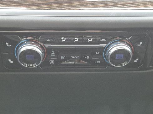 New 2026 GMC Sierra 2500 SLE w/ SLE Value Package; image 32