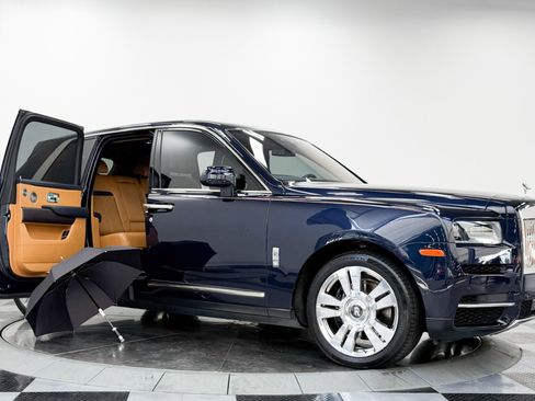 Used 2020 Rolls-Royce Cullinan AWD/4WD image 42