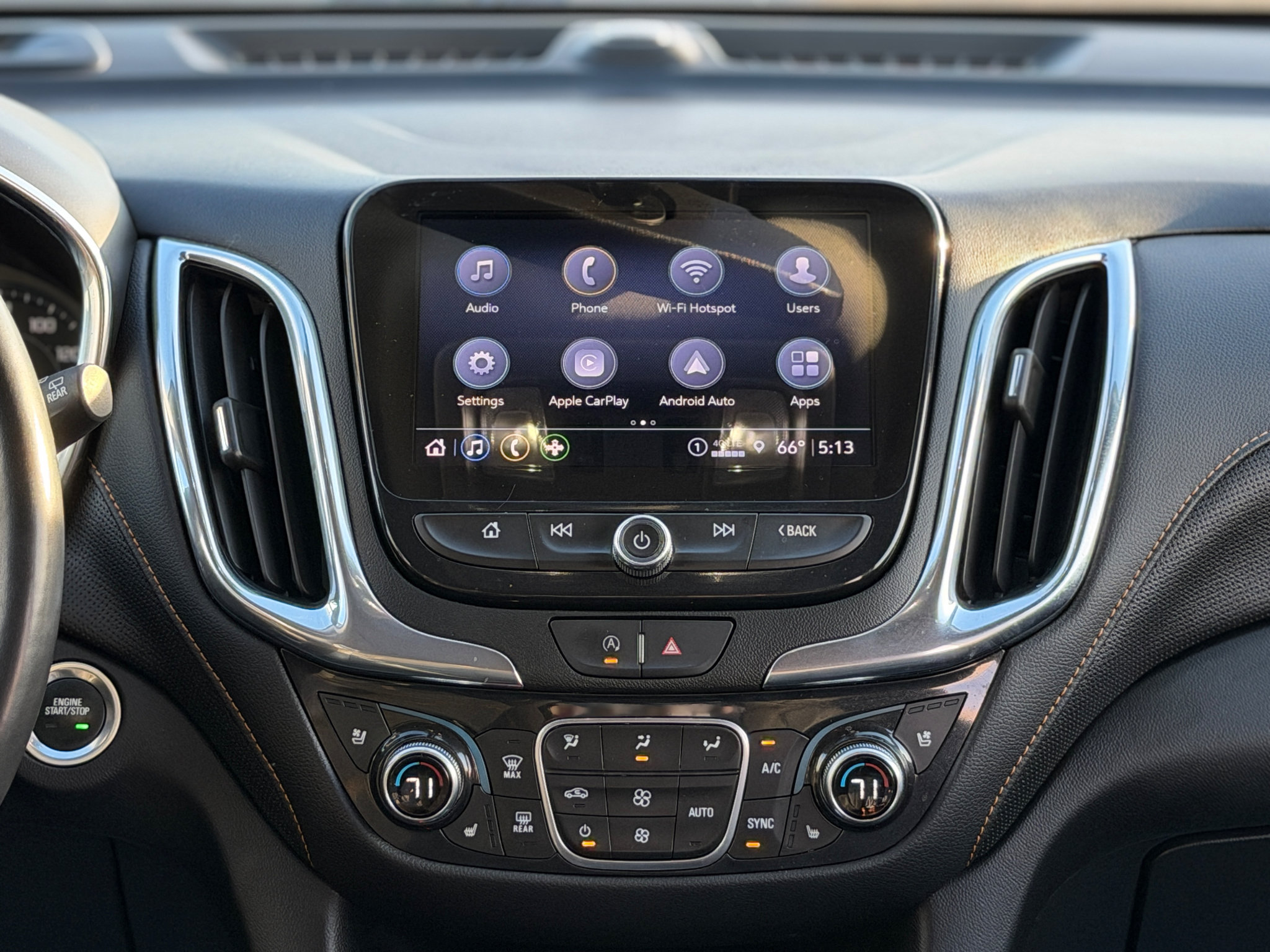 Used 2022 Chevrolet Equinox Premier AWD/4WD image 12