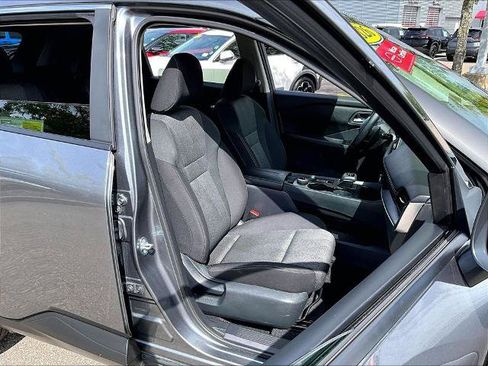Certified 2026 Nissan Rogue SV AWD/4WD image 11