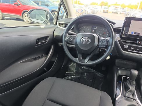 Used 2024 Toyota Corolla LE FWD image 9