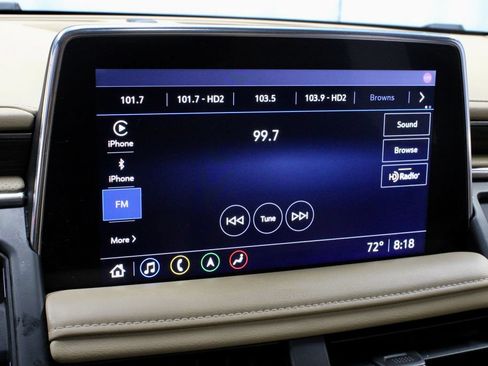 Used 2021 Chevrolet Suburban Premier w/ Premium Package AWD/4WD image 3