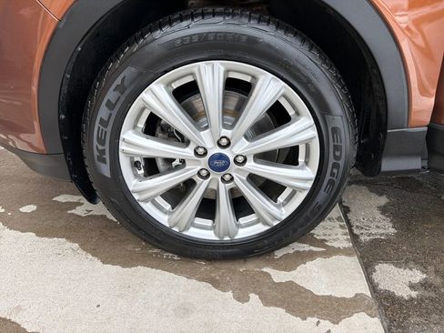 Used 2017 Ford Escape Titanium image 34