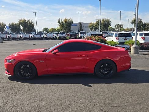 Used 2017 Ford Mustang GT Premium w/ GT Performance Package RWD image 5