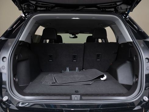 Used 2022 GMC Terrain SLE FWD image 13