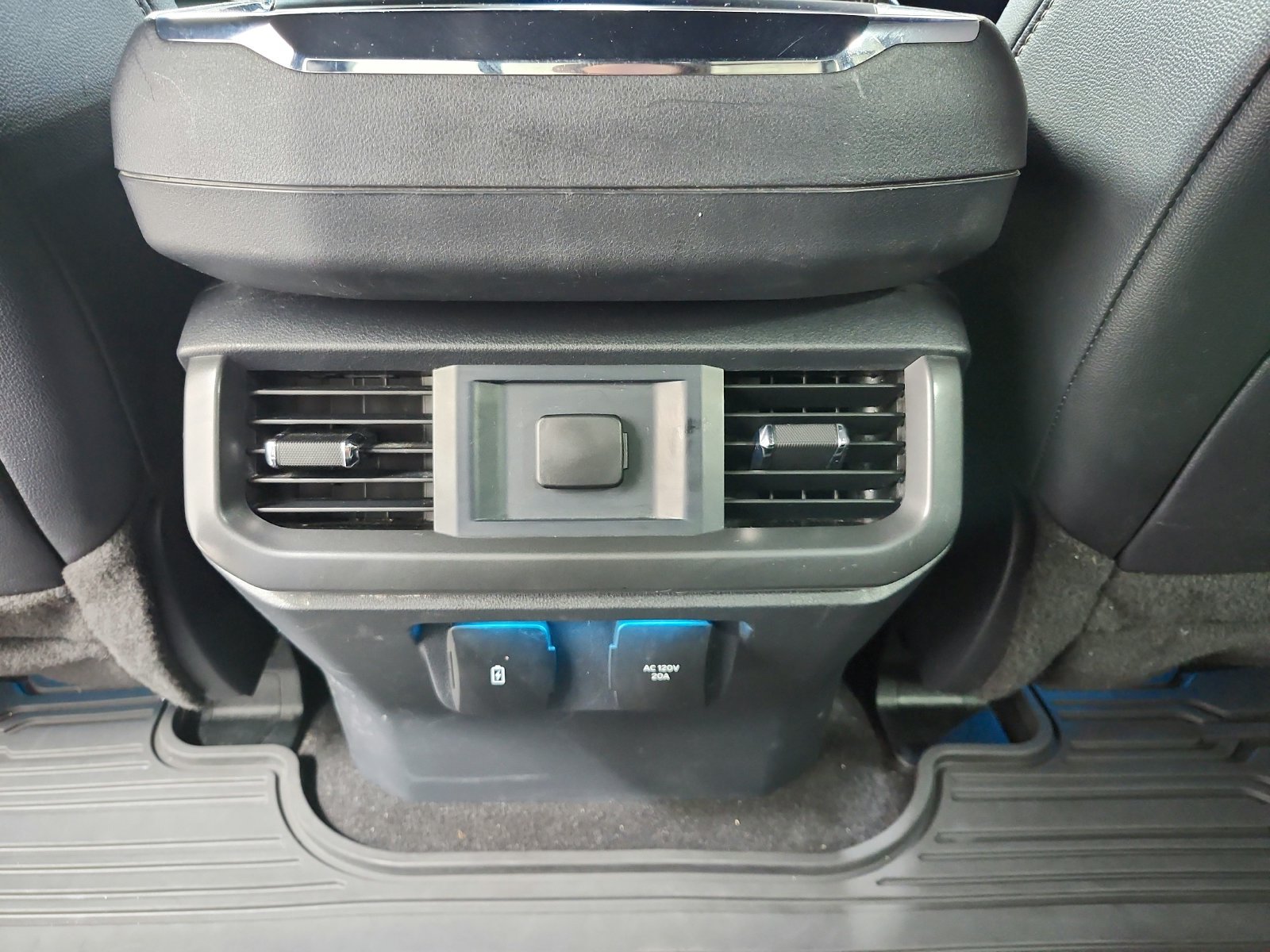 Used 2024 Ford F150 Lariat AWD/4WD image 38