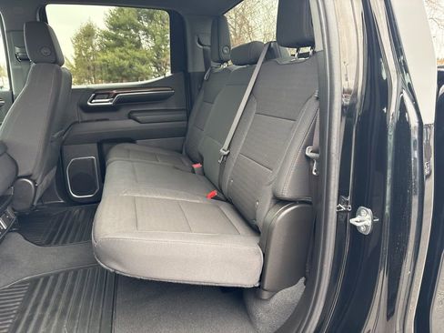 Used 2024 Chevrolet Silverado 1500 LT image 6