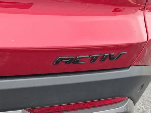 Used 2025 Chevrolet Equinox ACTIV w/ Safety and Technology Package FWD image 19