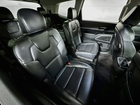 Used 2025 Kia Telluride S image 26