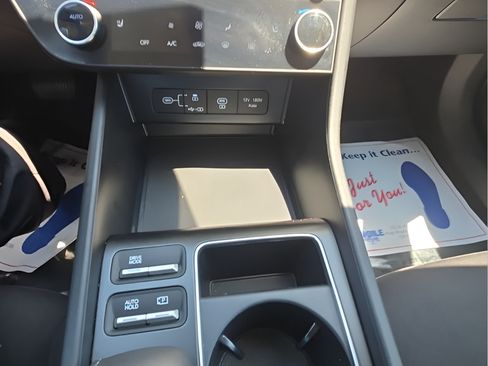 Used 2025 Hyundai Sonata SEL FWD image 18