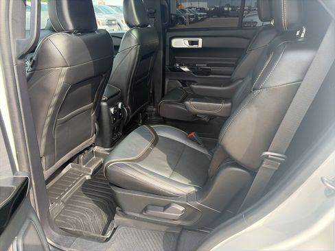 Used 2022 Ford Explorer ST w/ Equipment Group 401A AWD/4WD image 15